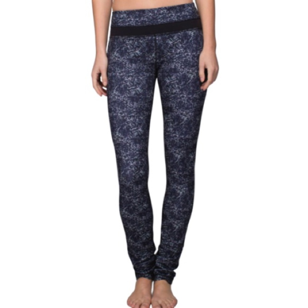 ⭐️rare⭐️ Lululemon Skinny Groove Pant size 4 - Picture 3 of 8
